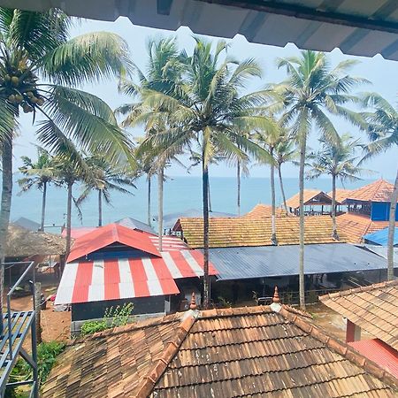 Paradise Inn Beach Resort Varkala Exterior foto